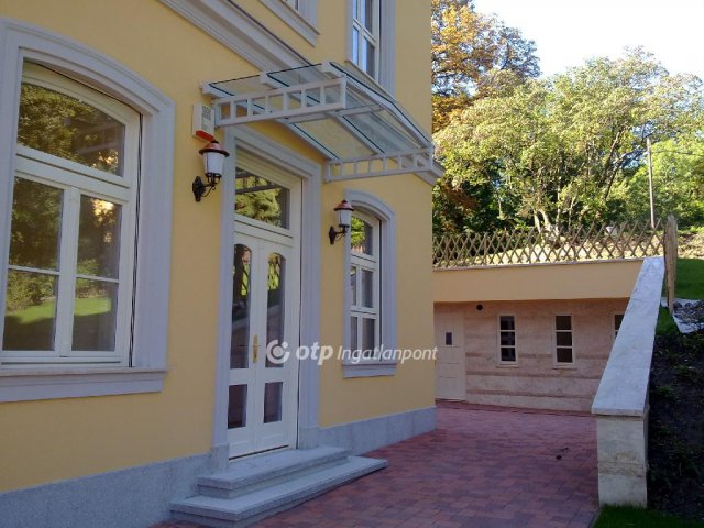 Eladó családi ház, Budapesten, XII. kerületben 2200 M Ft