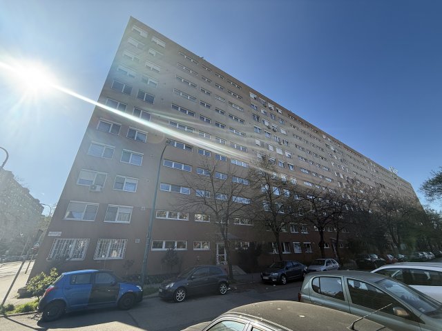 Eladó panellakás, Budapesten, XIV. kerületben, Ond vezér útján