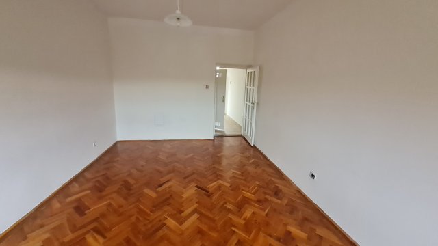 Kiadó téglalakás, albérlet, Dunaújvárosban 90 E Ft / hó