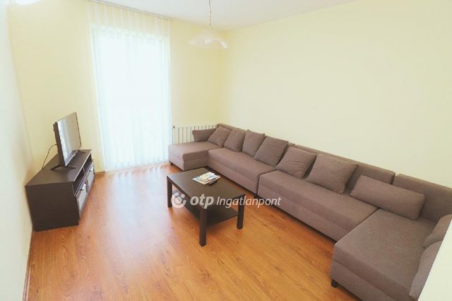 Eladó családi ház, Siófokon 199 M Ft, 8 szobás