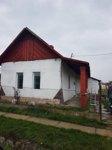 Eladó családi ház, Jászladányon 4.1 M Ft, 1+1 szobás