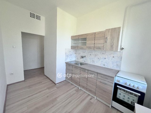 Eladó téglalakás, Bátonyterenyén 18.9 M Ft, 2 szobás