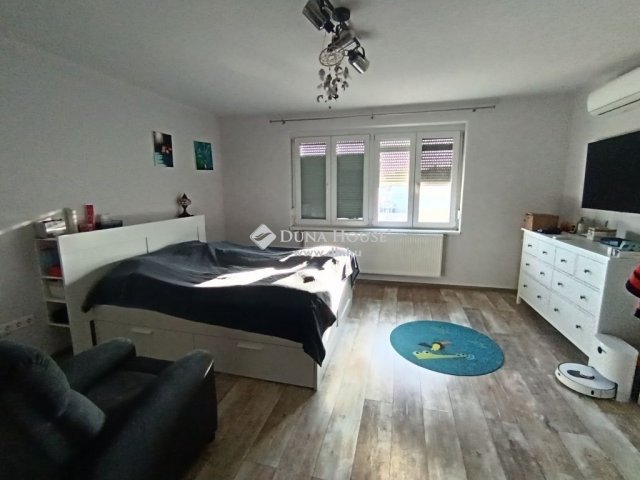 Eladó családi ház, Cegléden 45 M Ft, 2 szobás
