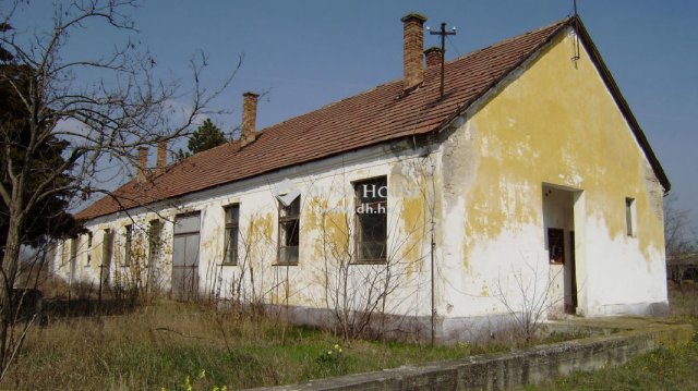 Eladó családi ház, Bócsán 13.5 M Ft, 6 szobás