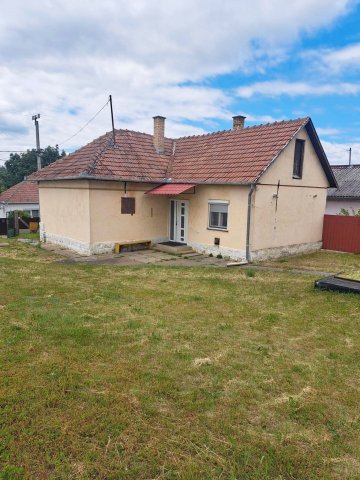 Eladó családi ház, Nyíregyházán, Aranykalász soron 33 M Ft