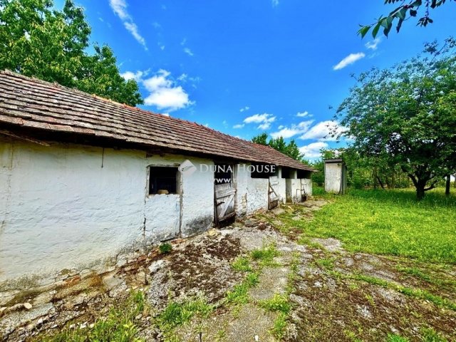 Eladó családi ház, Tamásiban 23 M Ft, 3 szobás