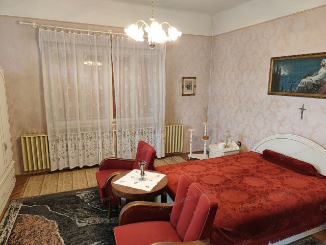 Eladó családi ház, Gyöngyösön 34.99 M Ft, 2 szobás
