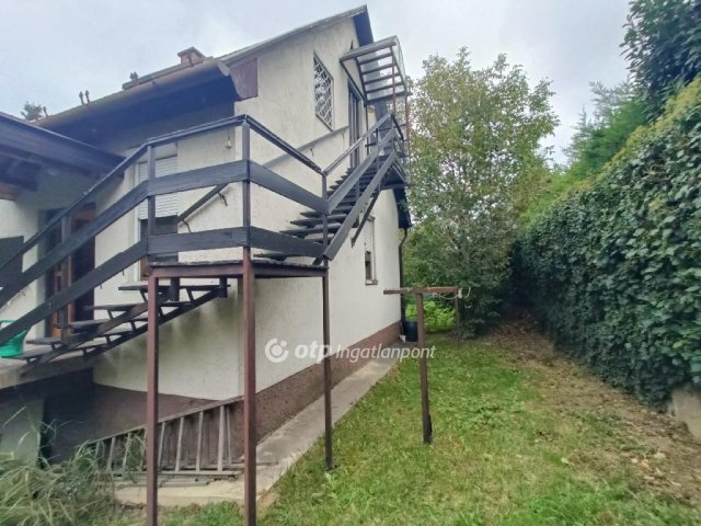 Eladó családi ház, Budakeszin 119.9 M Ft, 4 szobás