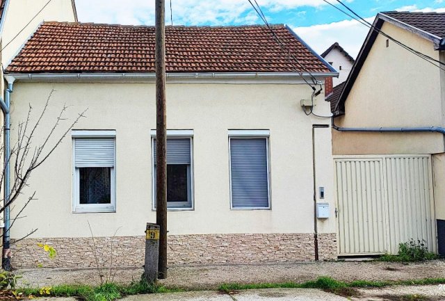 Eladó családi ház, Debrecenben 124.9 M Ft, 4+3 szobás