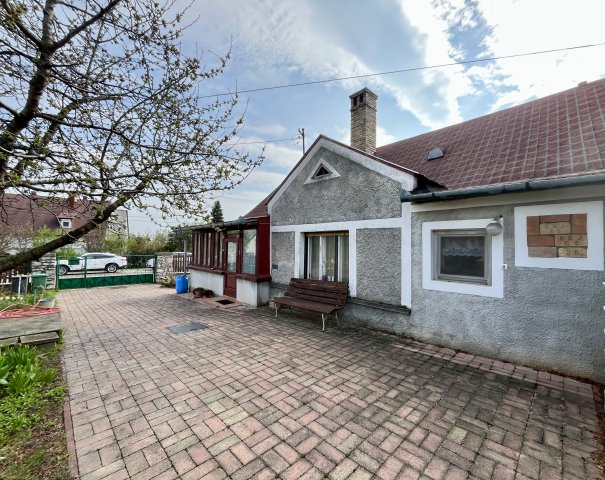 Eladó családi ház, Balatonfüreden 85 M Ft, 3 szobás