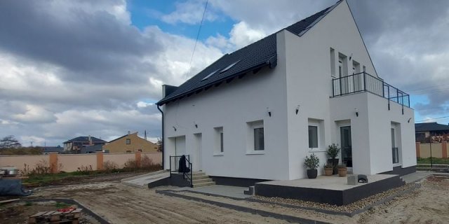 Eladó családi ház, Érden 122 M Ft, 6 szobás