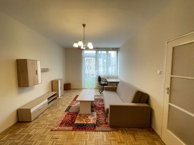 Kiadó téglalakás, albérlet, Szegeden 135 E Ft / hó, 1+1 szobás