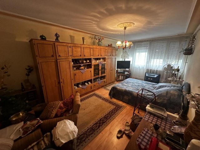 Eladó téglalakás, Zalaegerszegen 42 M Ft, 2 szobás