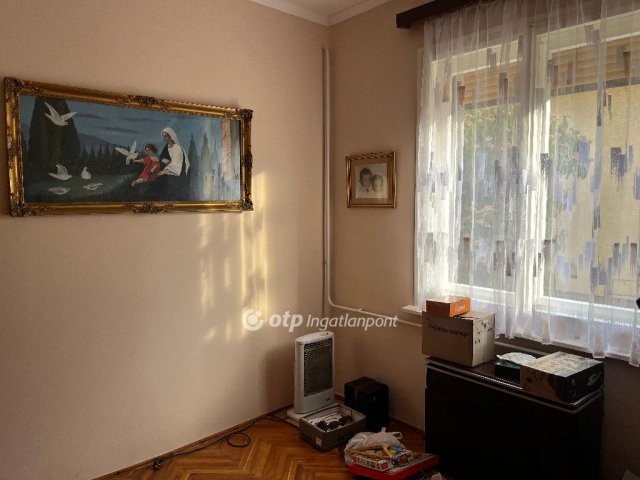 Eladó családi ház, Besenyőtelken 29.9 M Ft, 3 szobás