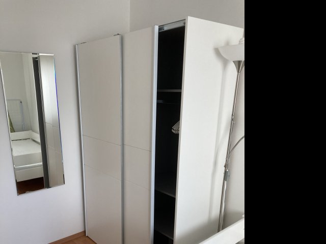 Kiadó téglalakás, albérlet, Pécsett 180 E Ft / hó, 1+1 szobás