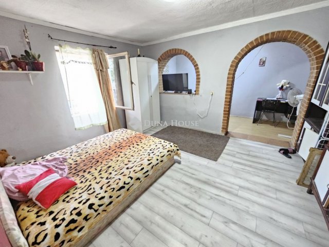 Eladó családi ház, Enyingen 25.9 M Ft, 4 szobás
