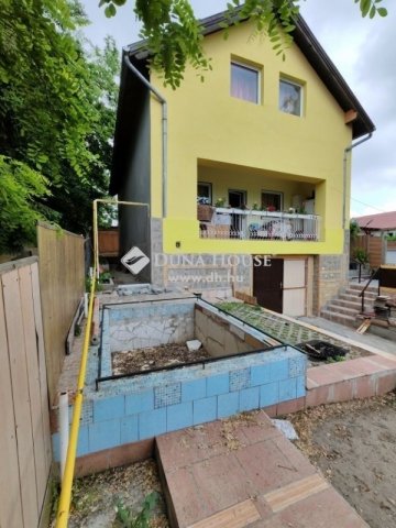 Eladó családi ház, Szigetszentmiklóson 63 M Ft, 5 szobás