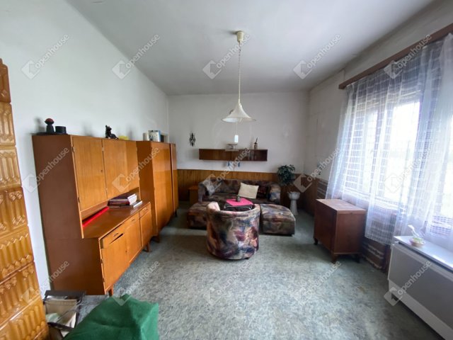 Eladó családi ház, Kapuváron 28.9 M Ft, 4 szobás