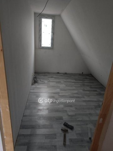 Eladó nyaraló, Bicskén 29.99 M Ft / költözzbe.hu