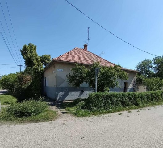 Eladó családi ház, Hódmezővásárhelyen, Károlyi utcában