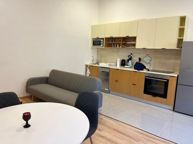 Kiadó téglalakás, albérlet, Pécsett 220 E Ft / hó, 2 szobás