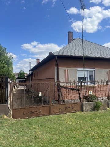 Eladó családi ház, Debrecenben 74.9 M Ft, 3 szobás