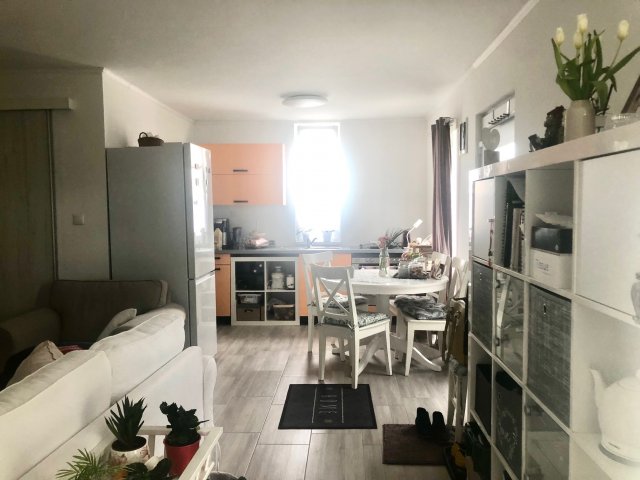 Eladó családi ház, Győrött 32.8 M Ft, 2 szobás