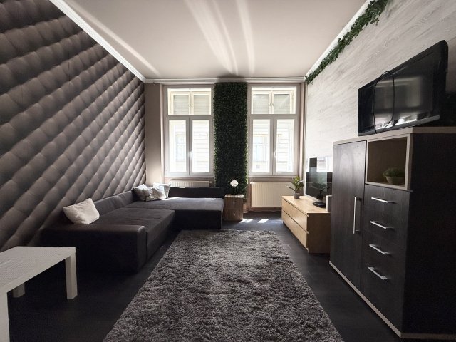 Eladó téglalakás, Budapesten, VII. kerületben 86.8 M Ft
