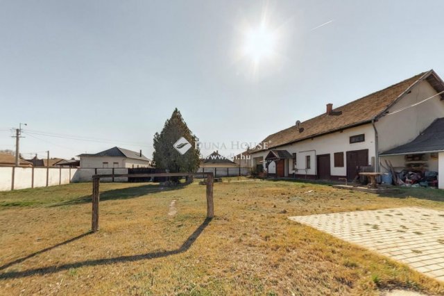 Eladó családi ház, Tiszakécskén 31.9 M Ft, 3 szobás