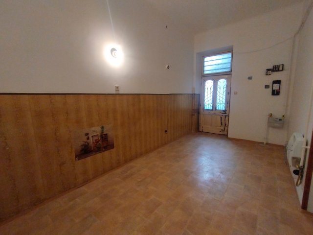 Eladó téglalakás, Budapesten, VIII. kerületben 52.7 M Ft