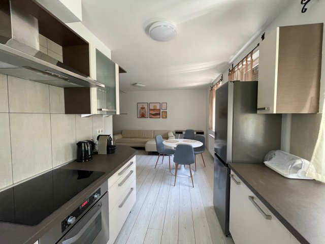 Kiadó téglalakás, albérlet, Pécsett, Lőcse utcában, 2 szobás