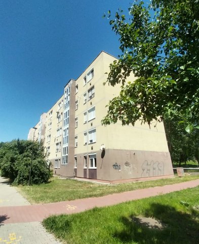 Eladó téglalakás, Szolnokon 18.9 M Ft, 2 szobás