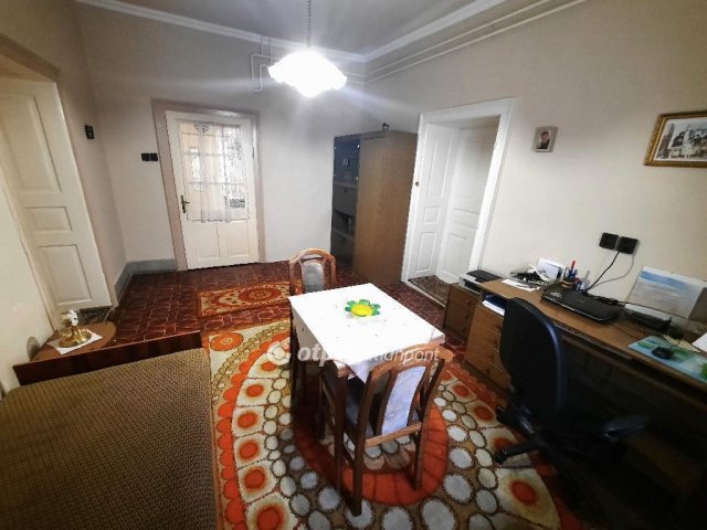 Eladó családi ház, Tiszakécskén 56.56 M Ft, 4 szobás