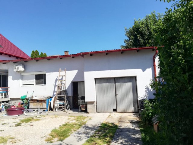Eladó családi ház, Bicskén 94.5 M Ft, 6 szobás
