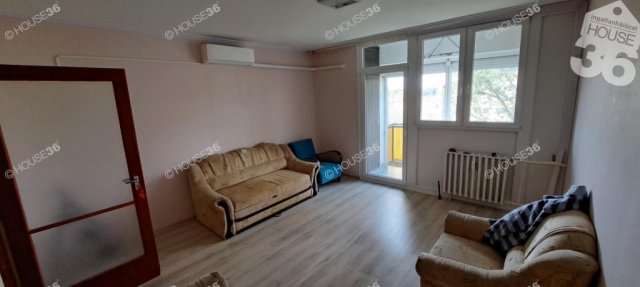 Eladó panellakás, Kiskunfélegyházán 35.5 M Ft, 3 szobás