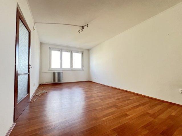 Eladó panellakás, Budapesten, III. kerületben 57.7 M Ft