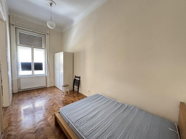 Kiadó téglalakás, albérlet, Budapesten, VII. kerületben