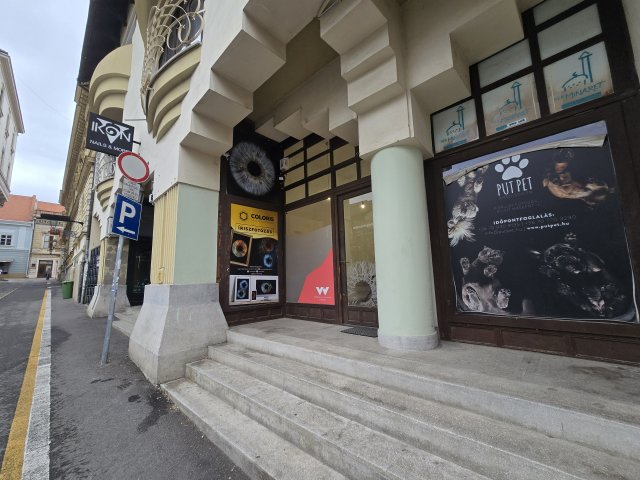 Kiadó üzlethelyiség, Pécsett 120 E Ft / hó