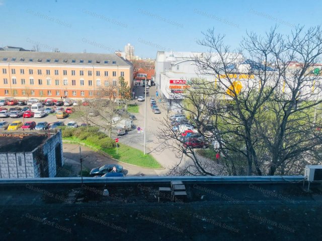 Kiadó üzlethelyiség, Szolnokon 56 E Ft / hó, 1 szobás