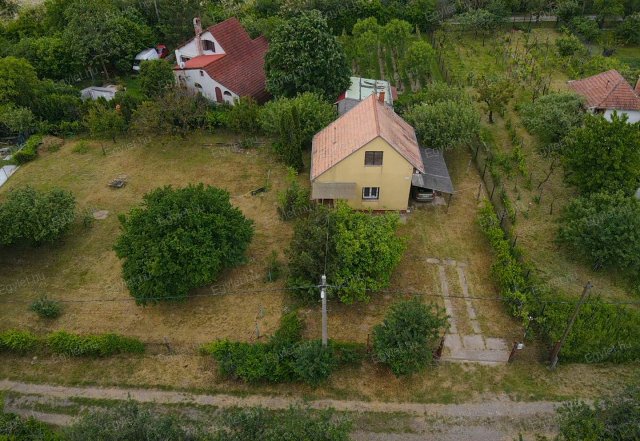 Eladó családi ház, Tárnokon 39.9 M Ft, 3 szobás