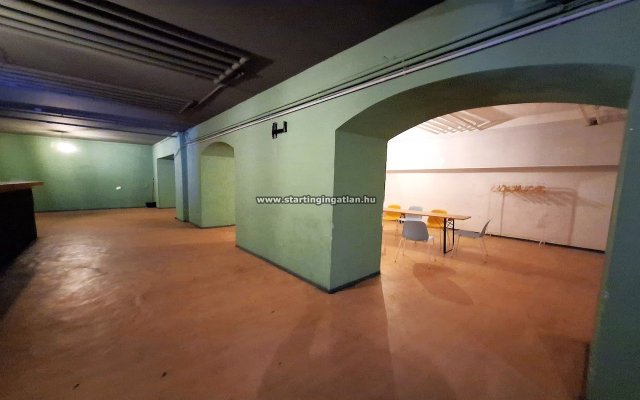 Kiadó üzlethelyiség, Budapesten, IX. kerületben 730 E Ft / hó