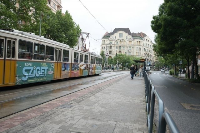 Eladó téglalakás, Budapesten, XI. kerületben 98.5 M Ft, 3 szobás