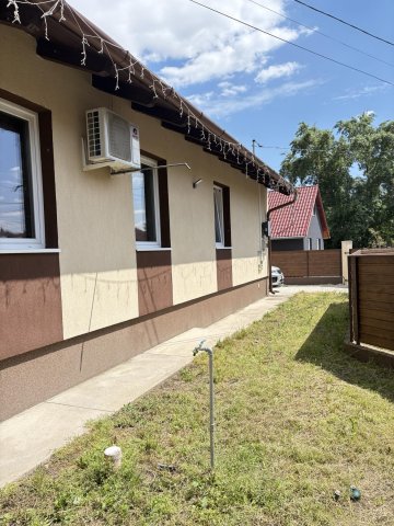 Eladó ikerház, Szigetszentmiklóson 74.9 M Ft, 4 szobás