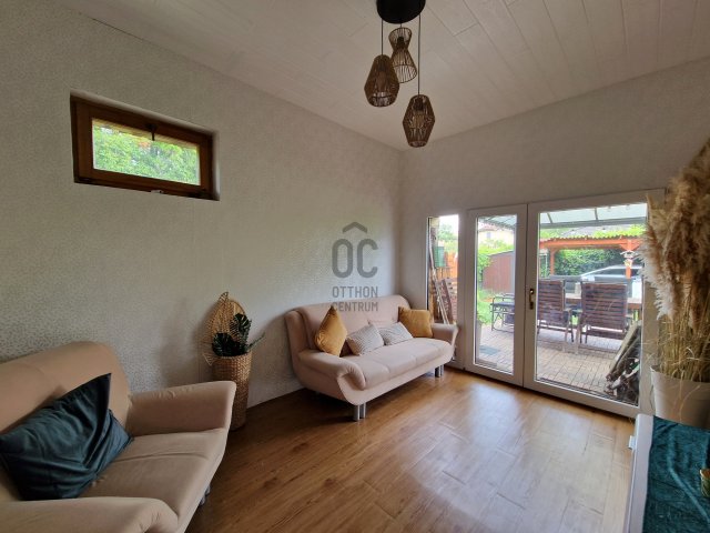 Eladó ikerház, Pécelen 105 M Ft, 5 szobás / költözzbe.hu