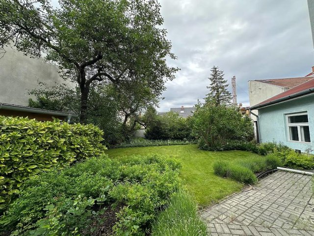 Kiadó iroda, Budapesten, IV. kerületben 400 E Ft / hó, 7 szobás