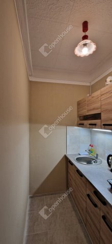 Eladó panellakás, Győrött 34.99 M Ft, 1 szobás