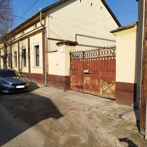 Eladó családi ház, Nagykőrösön 30 M Ft, 3 szobás