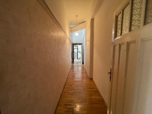 Eladó téglalakás, Budapesten, VI. kerületben 90 M Ft, 3 szobás
