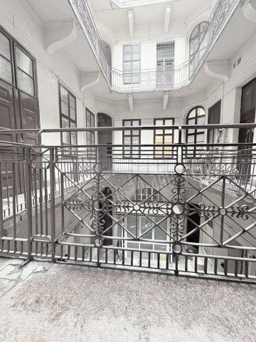 Eladó téglalakás, Budapesten, V. kerületben 115 M Ft, 2 szobás