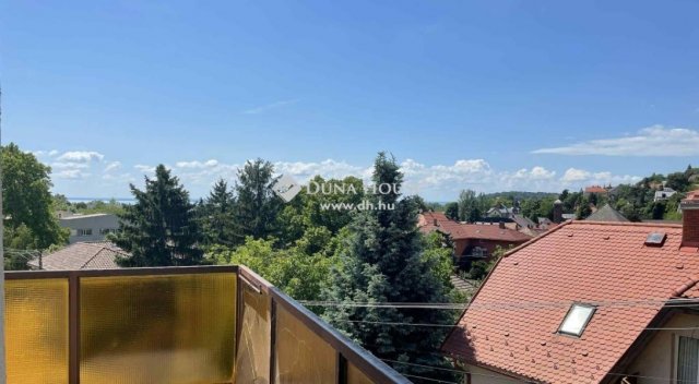 Eladó téglalakás, Balatonalmádiban 84.9 M Ft, 3 szobás